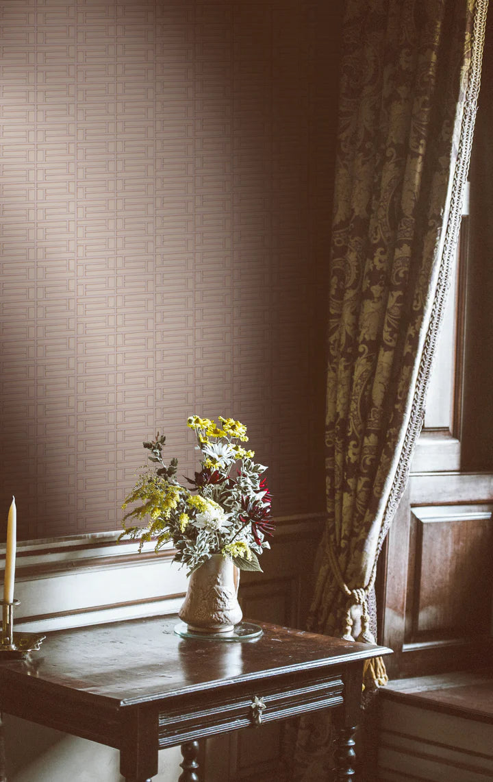 Papier: Lattice Maximal Wallpaper in Rose Taupe